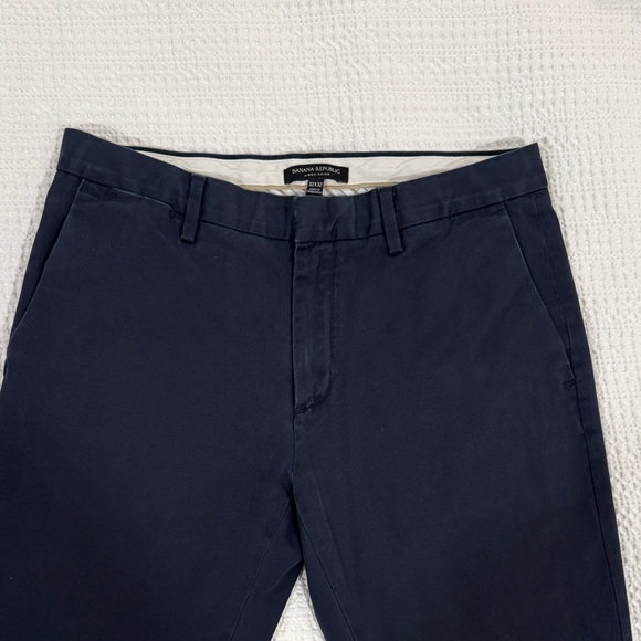Banana Republic Men's Navy Chinos - Picture 2 of 3